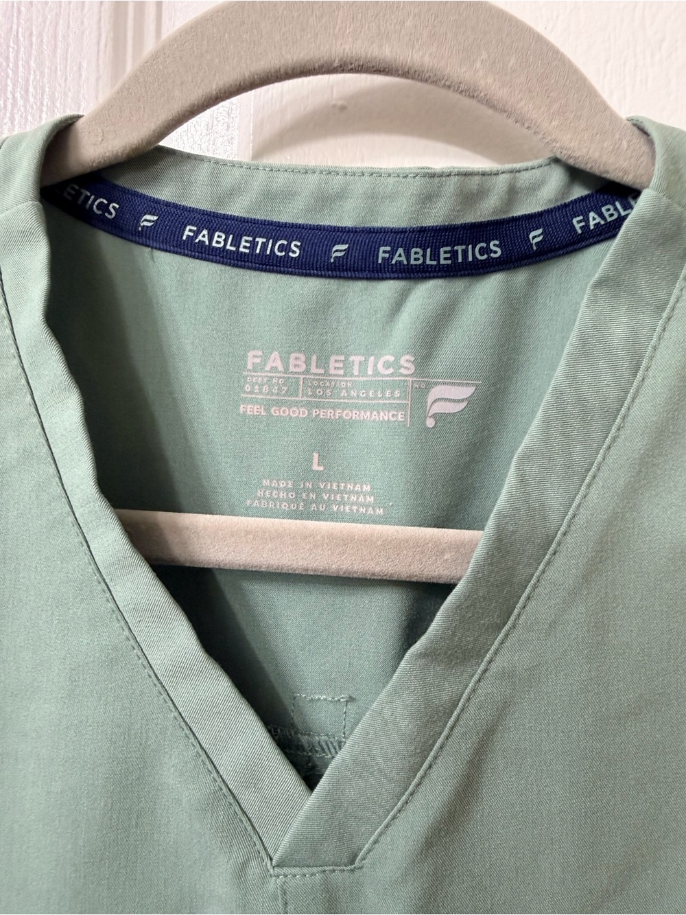 Fabletics Women’s Sage Green Scrub Set